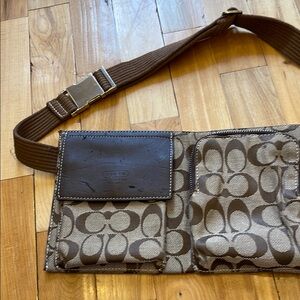 Free Giveaway with purchase !Coach Brown Signature unisex  Bag